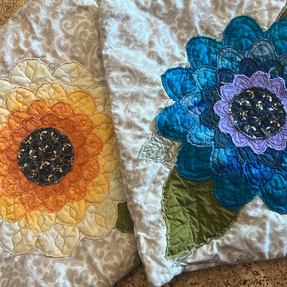 Handcrafted Throw / accent Pillow Cover - Picture 8 of 8